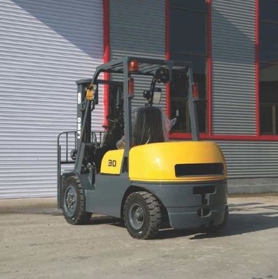Min. Width of Right Angle Stacking 4280mm Omft 3 Ton Forklift with Isuzu C240 Engine