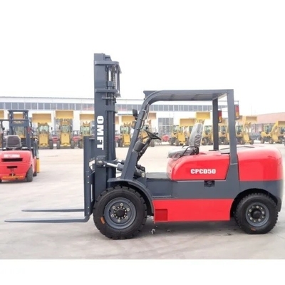 Forklift with 4500 5000kg Capacity and Easy Operation System Powered by Diesel Engine