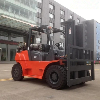 2960mm Min. Width of Right Angle Stacking LPG Forklift with GM4.3 Engine and Cabin