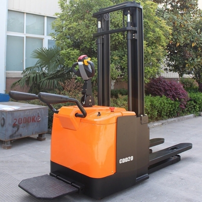 2.0 Ton Stand Type Self-Loading Self-Unloading Electric Stacker with 560X1220mm Fork