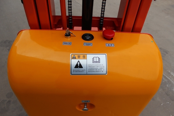Self-Propelled Order Picker with Free Battery Charger and 2X24/0.4 Driving Motor